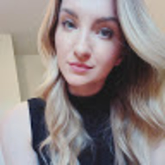 Meet your Posher, Victoria - Picture 1 of 1